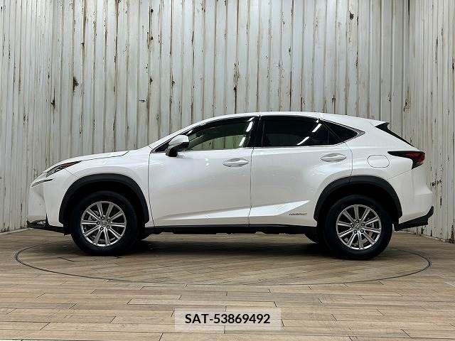 Lexus NX 2015-09 334349-14