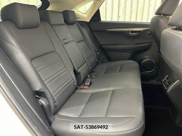 Lexus NX 2015-09 334349-9