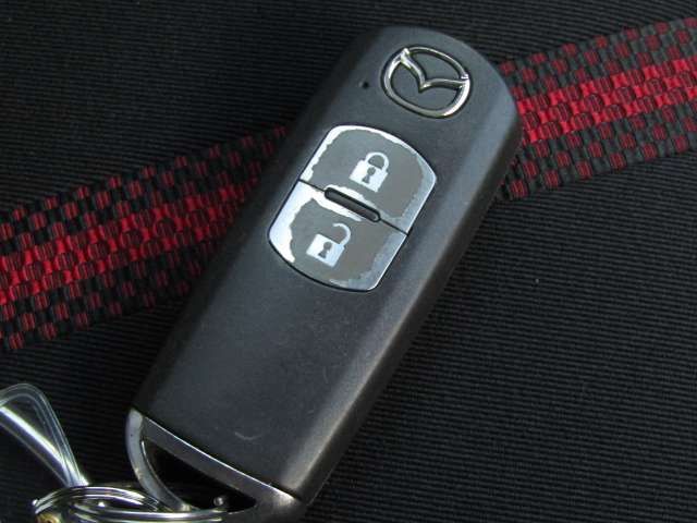 Mazda DEMIO 2014-11 23744-7