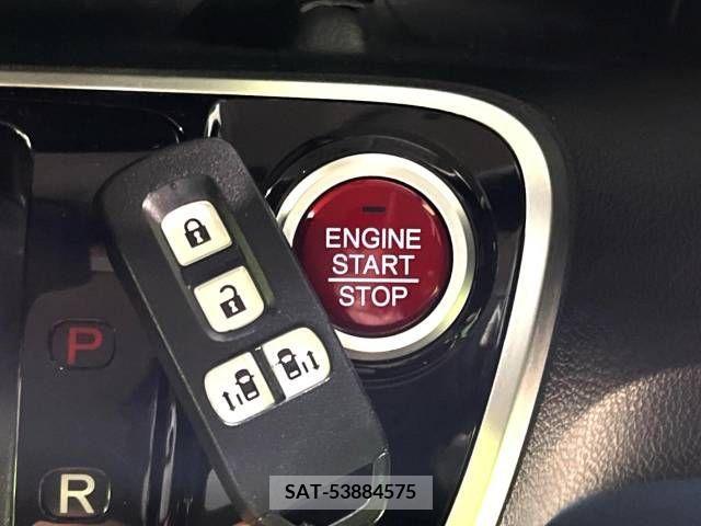 Honda N BOX CUSTOM 2017-02 214881-9
