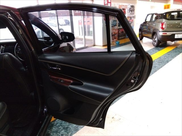 Toyota HARRIER 2016-11 185428-3