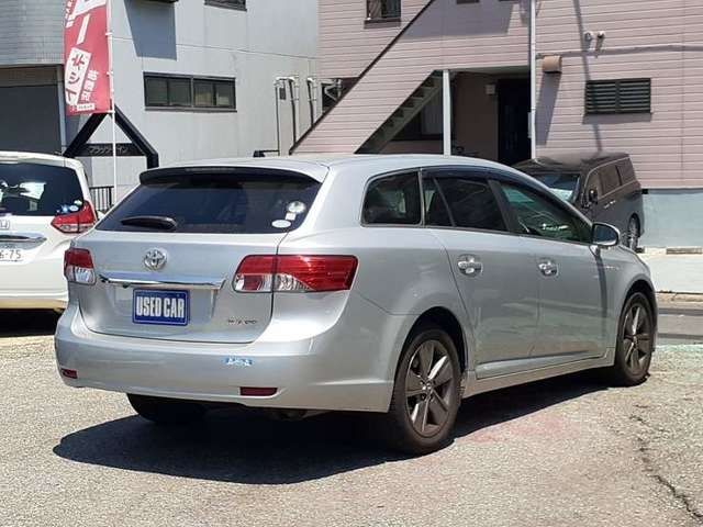 Toyota AVENSIS 2015-07 19275-2