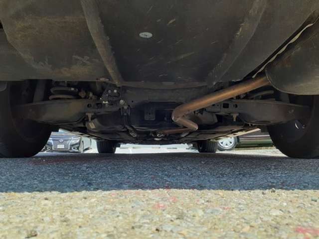 Toyota AVENSIS 2015-07 19275-11