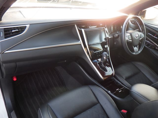 Toyota HARRIER 2017-01 195655-8