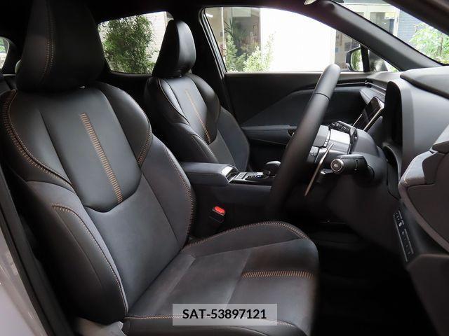 Lexus LBX 2024-06 354323-11