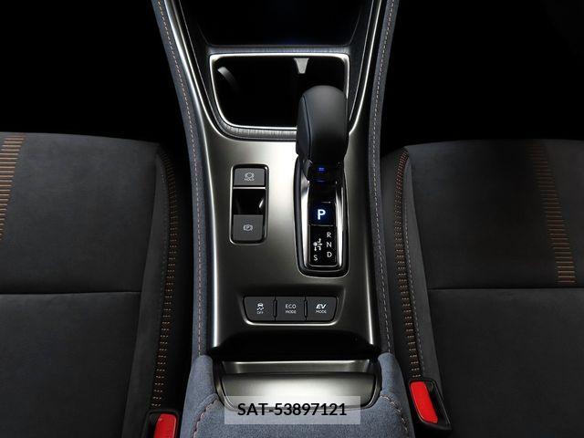 Lexus LBX 2024-06 354323-21