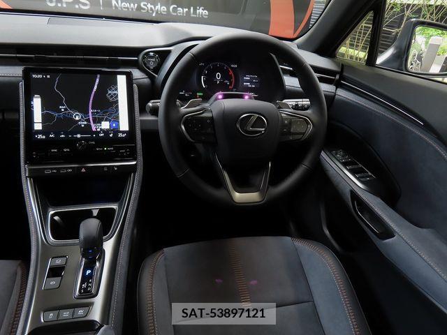 Lexus LBX 2024-06 354323-14