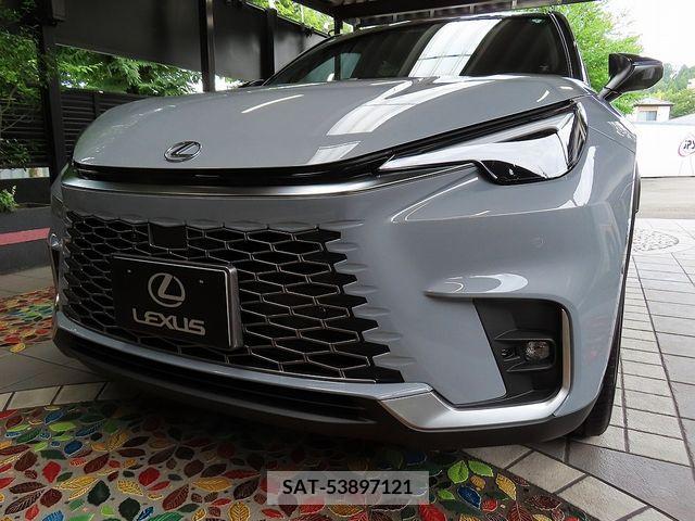 Lexus LBX 2024-06 354323-0