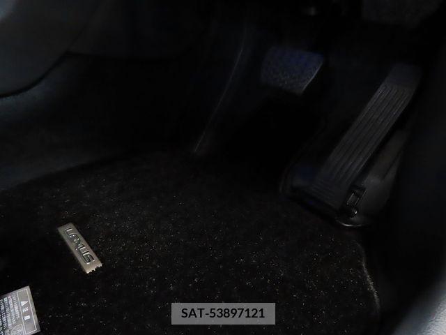 Lexus LBX 2024-06 354323-13