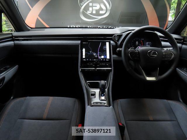 Lexus LBX 2024-06 354323-2