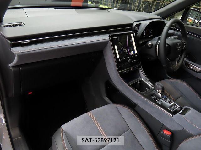Lexus LBX 2024-06 354323-22