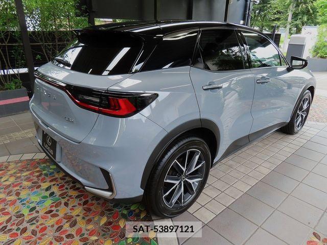 Lexus LBX 2024-06 354323-8