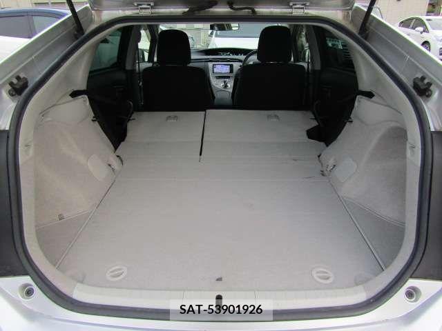 Toyota PRIUS 2015-05 235418-19