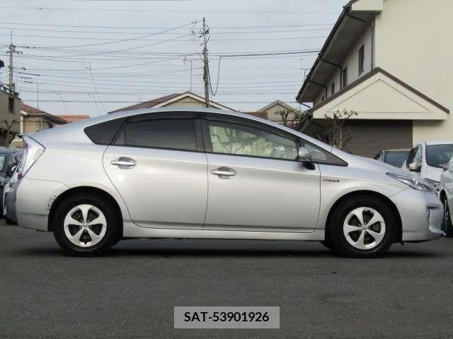 Toyota PRIUS 2015-05 235418-3