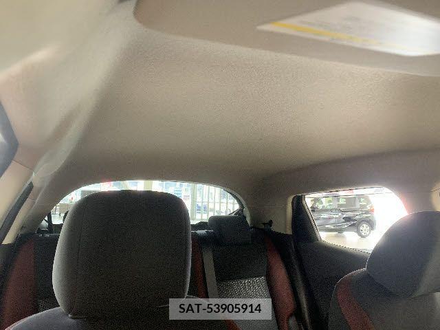 Nissan JUKE 2012-03 374587-23
