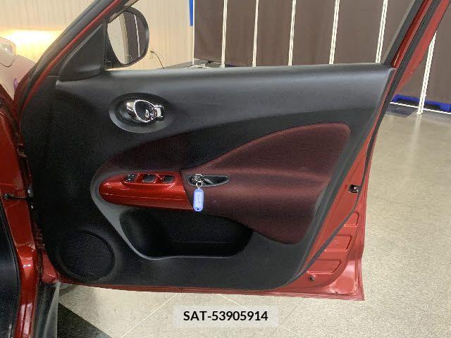 Nissan JUKE 2012-03 374587-21