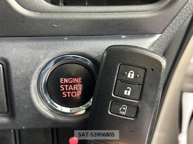 Toyota NOAH 2015-04 384356-7