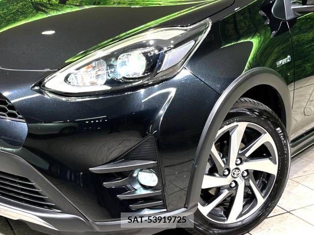 Toyota AQUA 2017-09 235464-12
