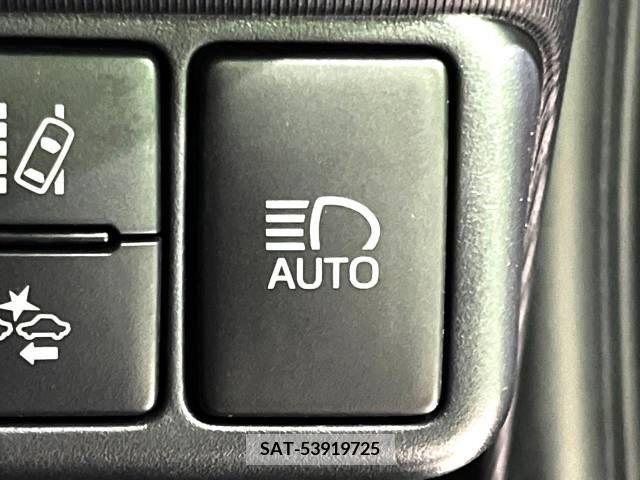 Toyota AQUA 2017-09 235464-6