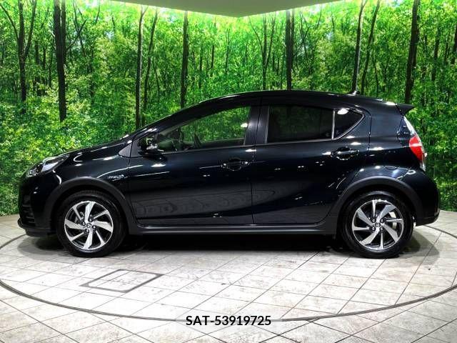 Toyota AQUA 2017-09 235464-18