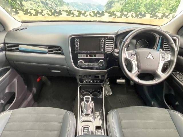 Mitsubishi OUTLANDER PHEV 2019-09 17938-1