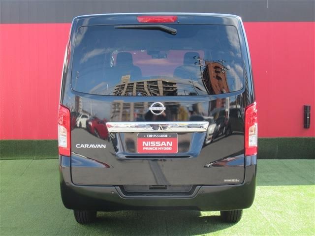 Nissan CARAVAN VAN 2022-11 183313-27
