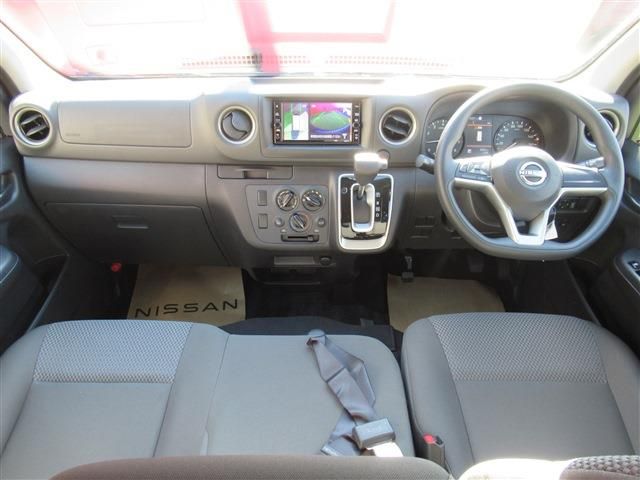 Nissan CARAVAN VAN 2022-11 183313-2