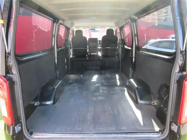 Nissan CARAVAN VAN 2022-11 183313-5