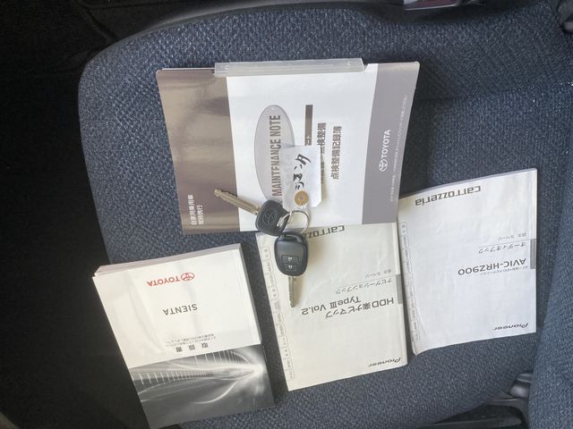 Toyota SIENTA 2016-12 3409-9