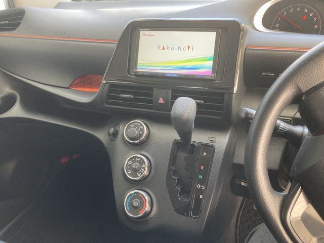 Toyota SIENTA 2016-12 3409-8