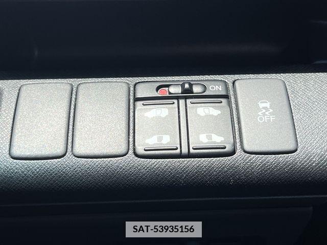Honda e 2010-05 339028-17
