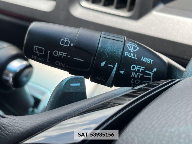 Honda e 2010-05 339028-15