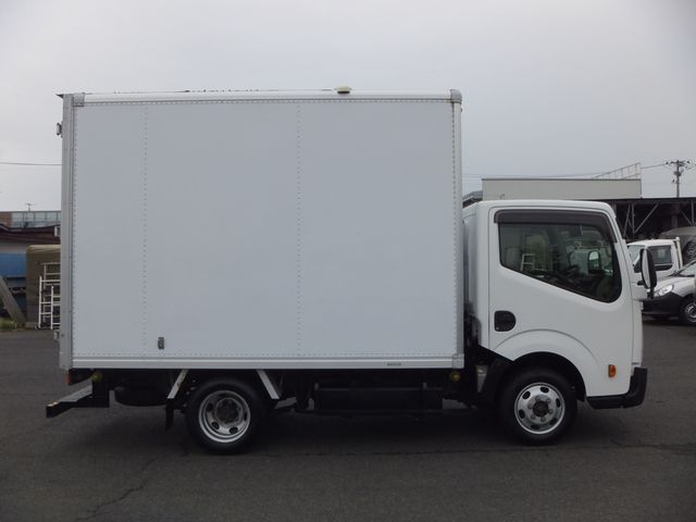 Nissan ATLAS 2015-12 5892-4