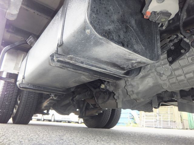 Nissan ATLAS 2015-12 5892-24