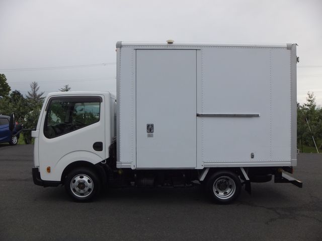 Nissan ATLAS 2015-12 5892-5