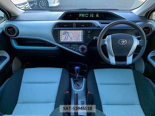 Toyota AQUA 2013-02 255176-1