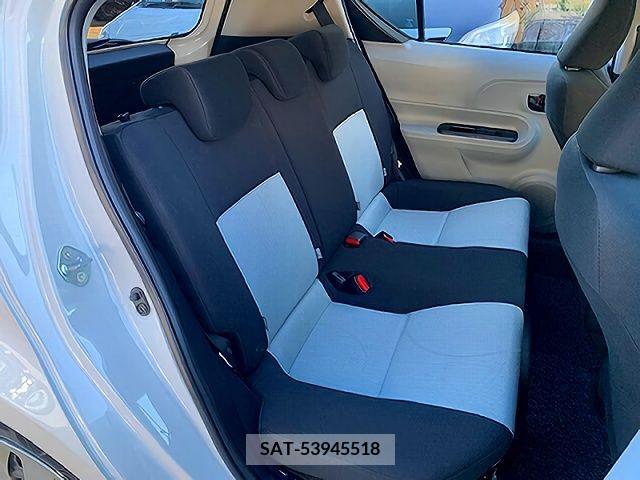 Toyota AQUA 2013-02 255176-3