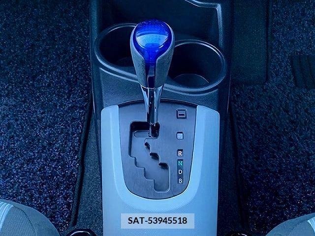Toyota AQUA 2013-02 255176-19