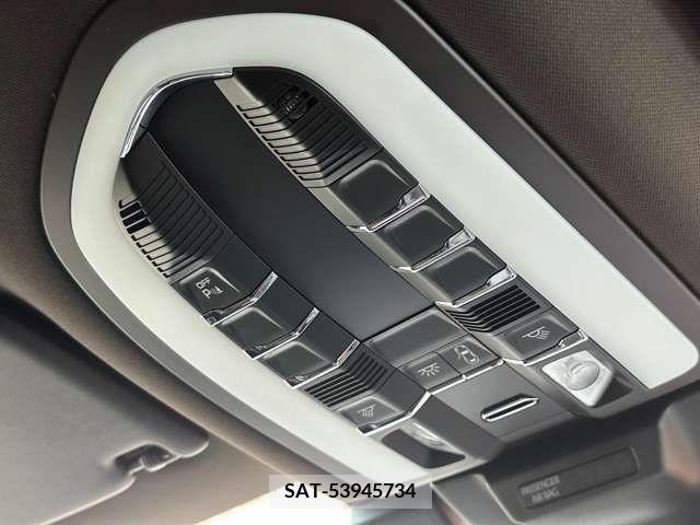 Porsche MACAN 2021-03 320092-15