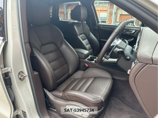 Porsche MACAN 2021-03 320092-5