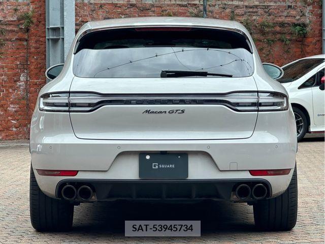 Porsche MACAN 2021-03 320092-3