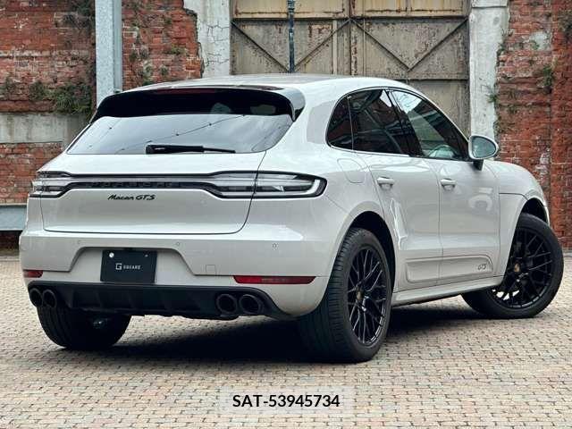 Porsche MACAN 2021-03 320092-2