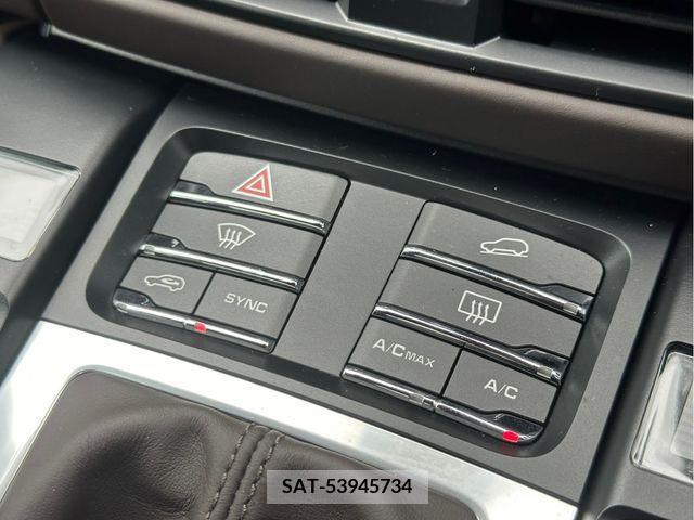 Porsche MACAN 2021-03 320092-14