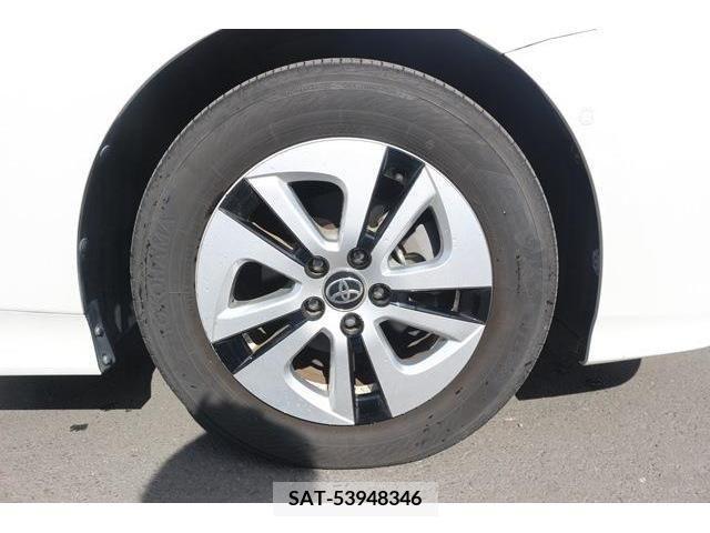 Toyota PRIUS 2016-03 372709-11