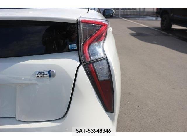 Toyota PRIUS 2016-03 372709-10