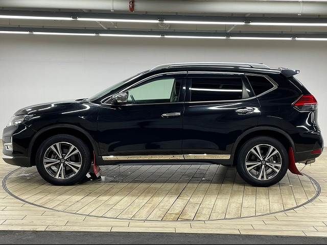 Nissan X-TRAIL 2018-05 192896-14