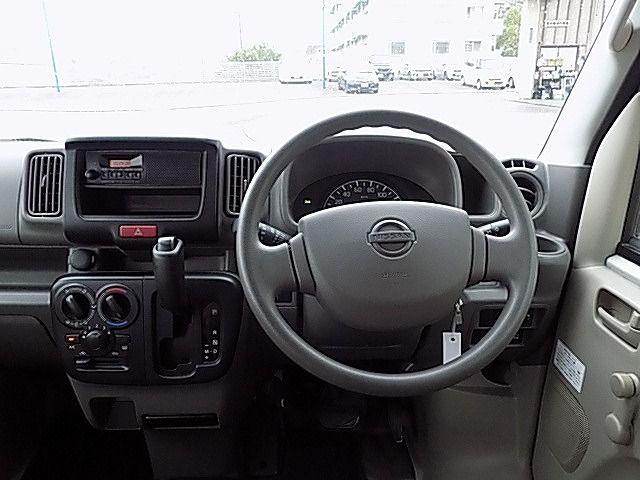 Nissan CLIPPER 2020-07 7318-1