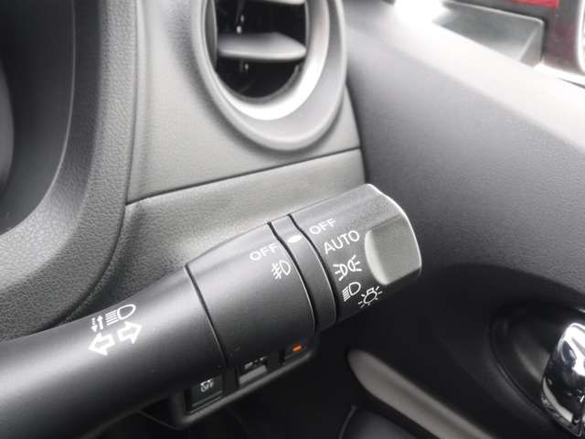 Nissan NOTE 2018-07 182265-8