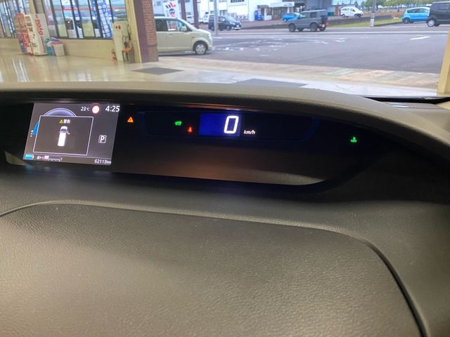 Nissan SERENA 2019-05 195207-15