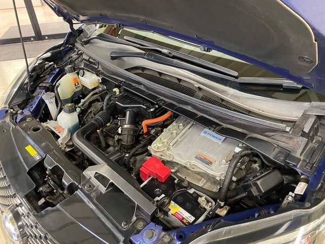 Nissan SERENA 2019-05 195207-23